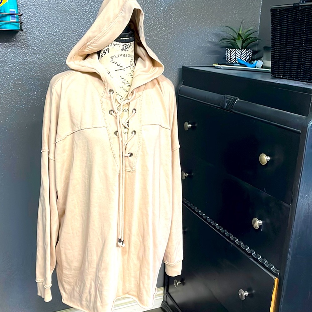 Aerie super soft lace up hooded sweatshirt